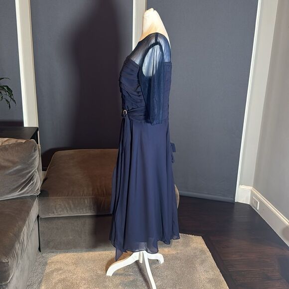 Women’s Navy Blue Pleated Chiffon Formal Dress Corset Back Sheer Sleeve Size 16W - Picture 7 of 12